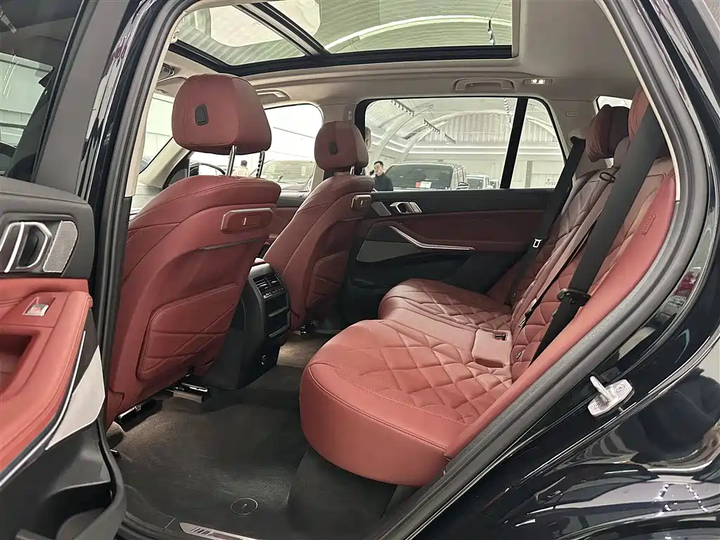 BMW X5 2025 — фото 20