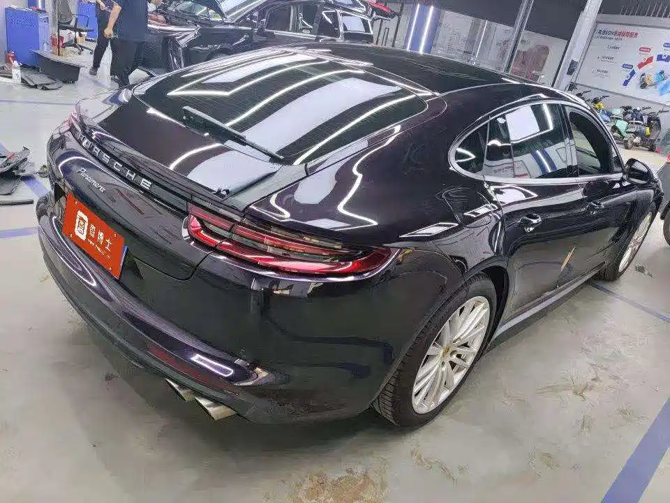 Porsche Panamera 2019