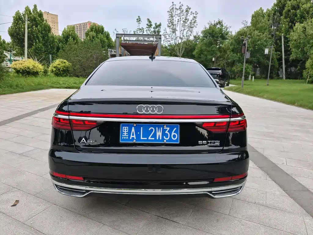 Audi A8 2021