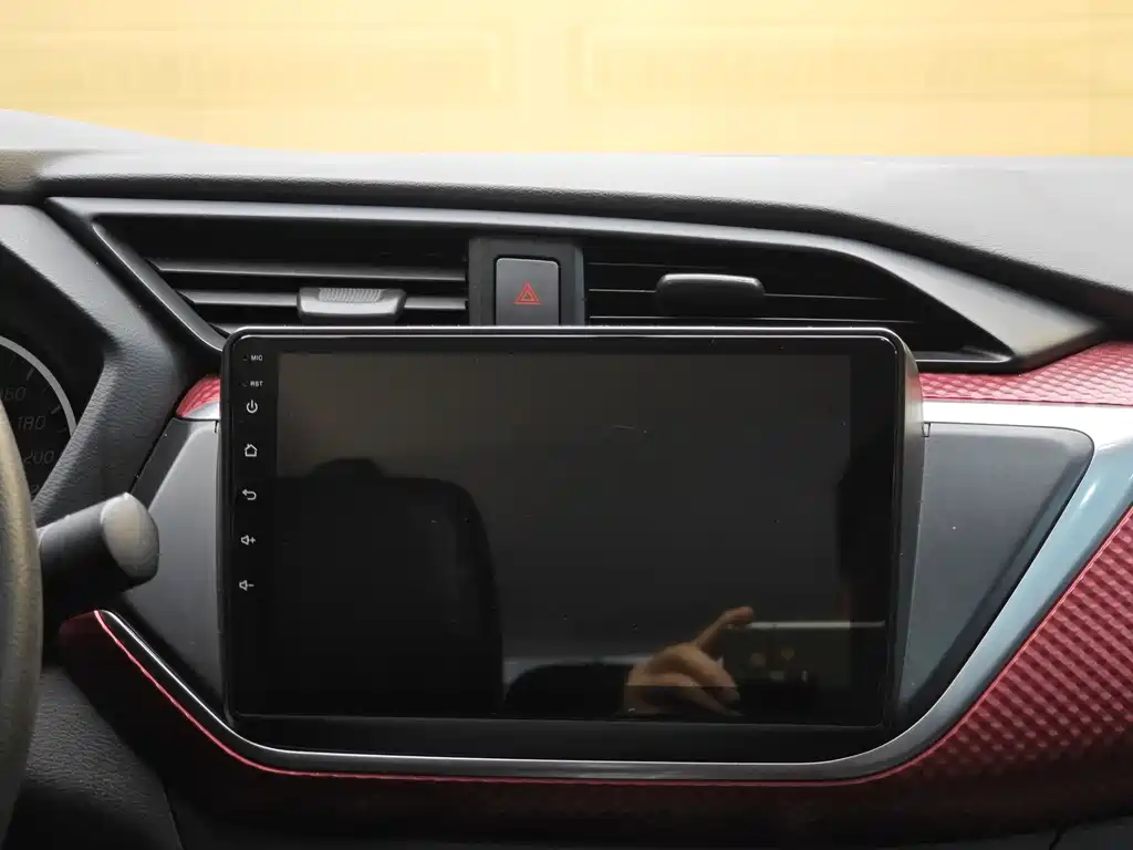 Nissan Bluebird 2020 — фото 15