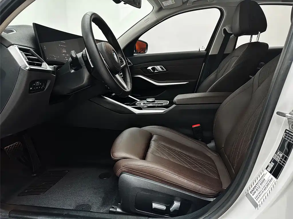 BMW 3 Series 2023 — фото 24