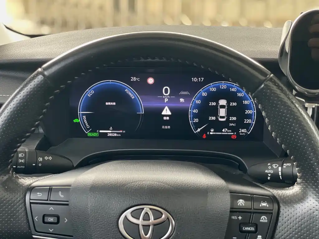 Toyota Camry 2024 — фото 12
