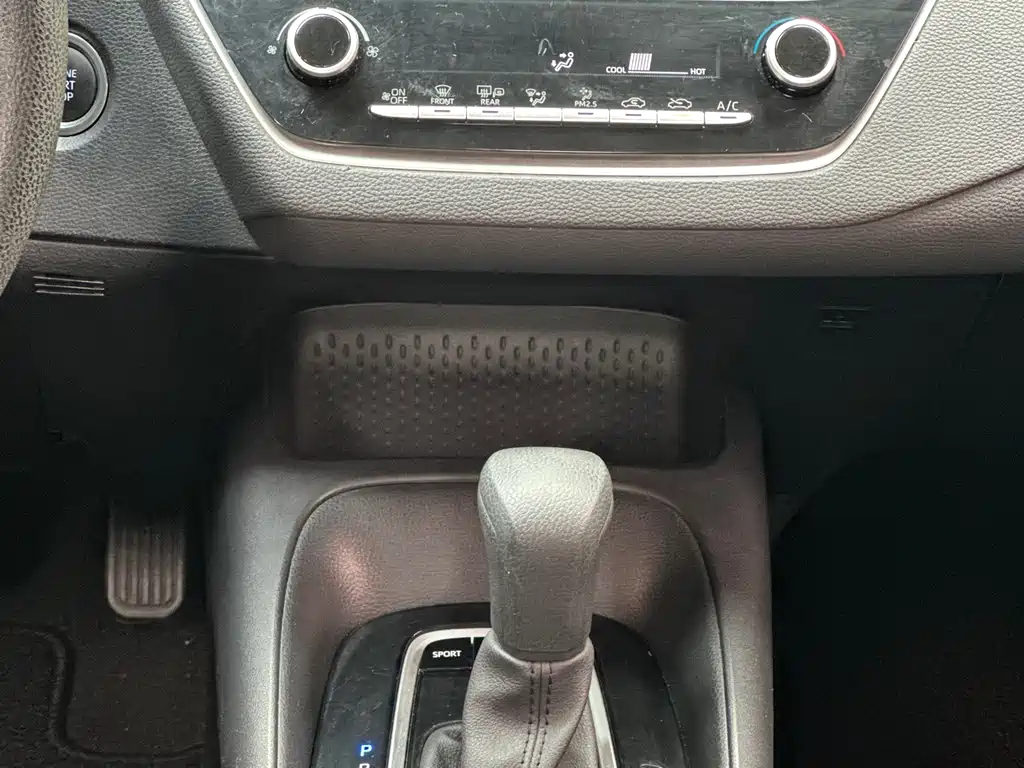 Toyota Corolla 2019 — фото 11