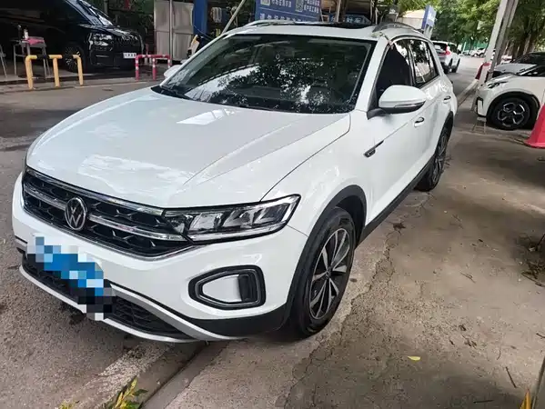 Volkswagen T-Roc 2023
