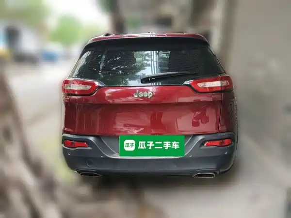 Jeep Cherokee 2016