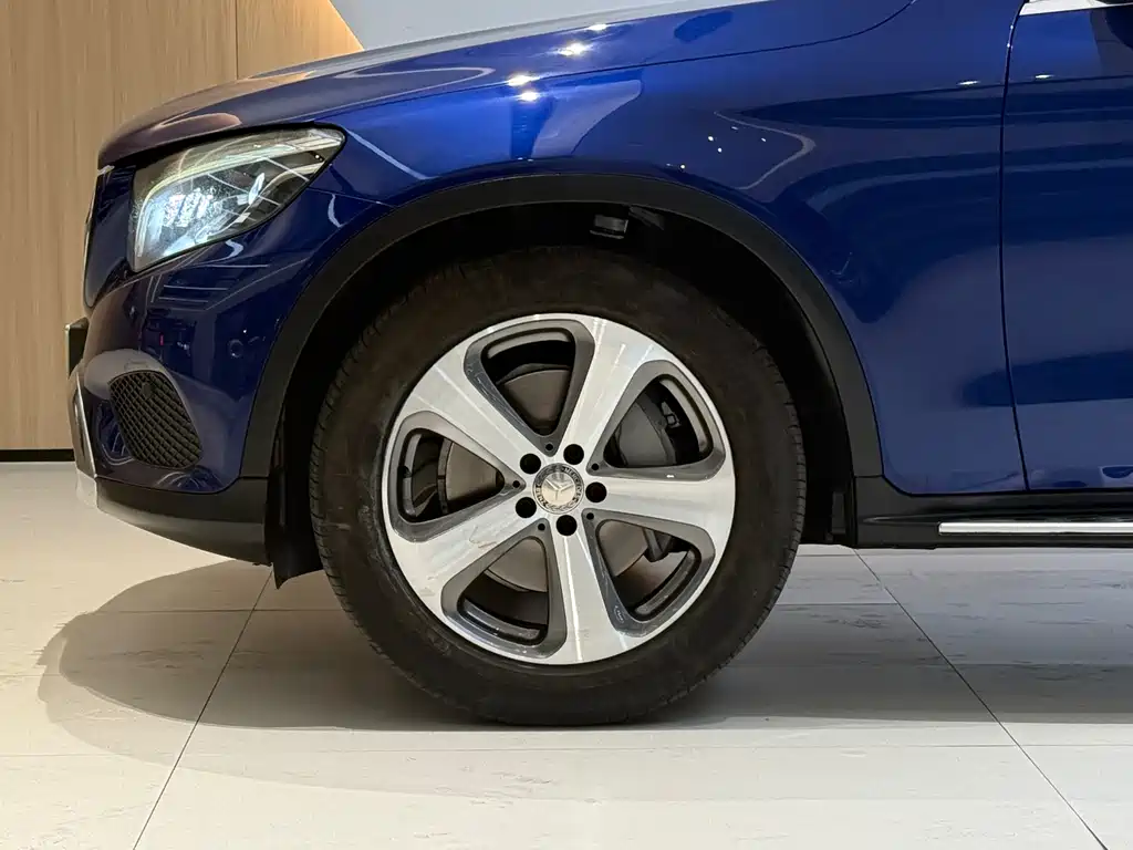 Mercedes-Benz GLC 2016 — фото 17