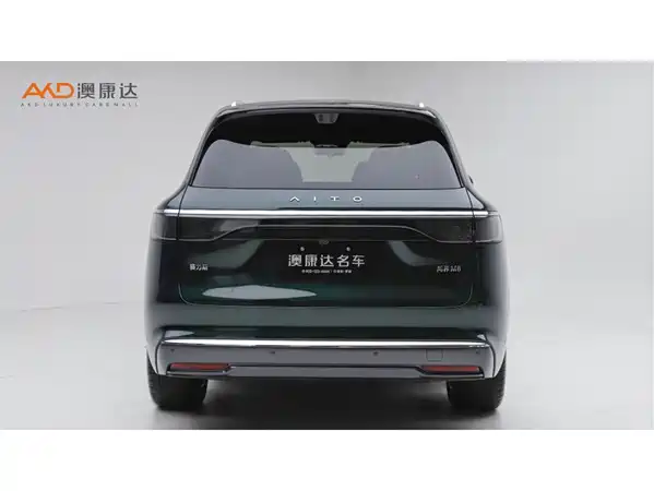 AITO M8 2025