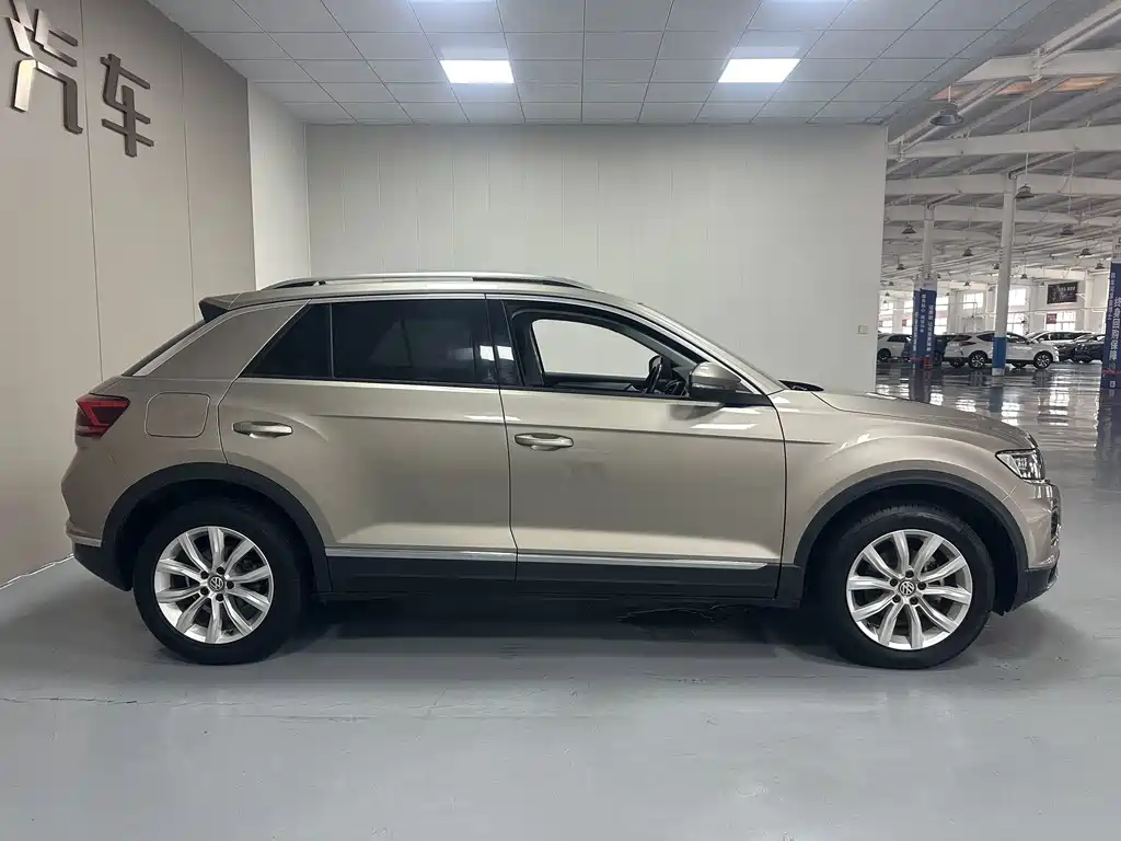 Volkswagen T-Roc 2020 — фото 7