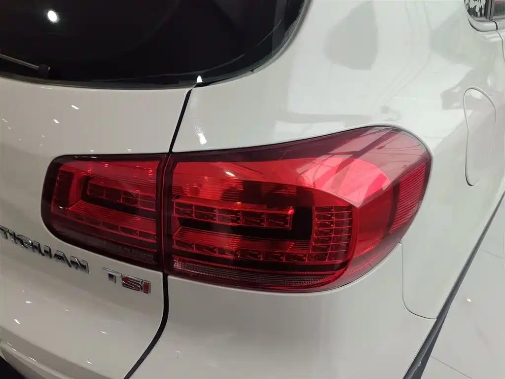 Volkswagen Tiguan 2015 — фото 8