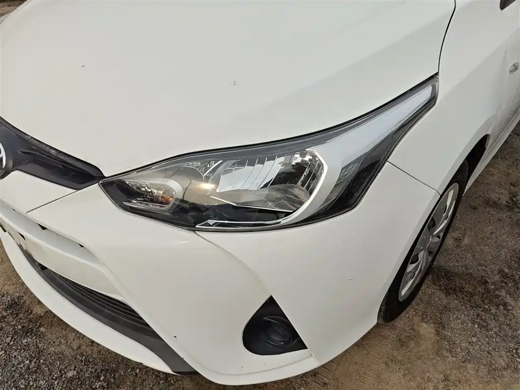 Toyota Yaris L 2018 — фото 18
