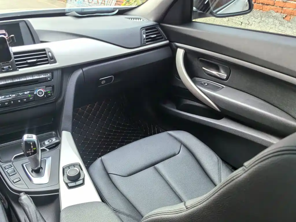 BMW 3 Series GT 2015 — фото 12