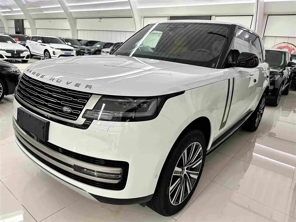 Land Rover Range Rover 2024 — фото 1