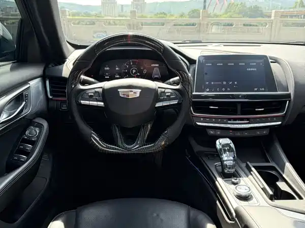 Cadillac CT5 2023
