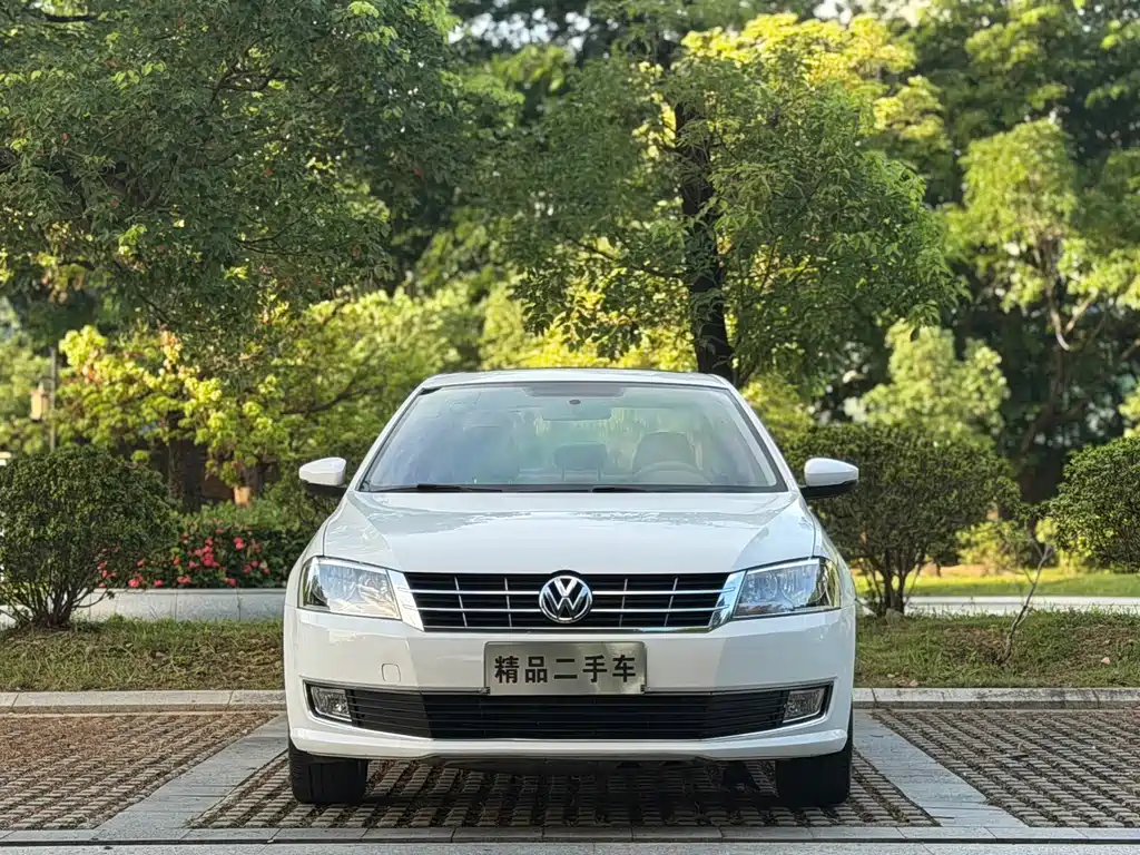 Volkswagen Lavida 2015