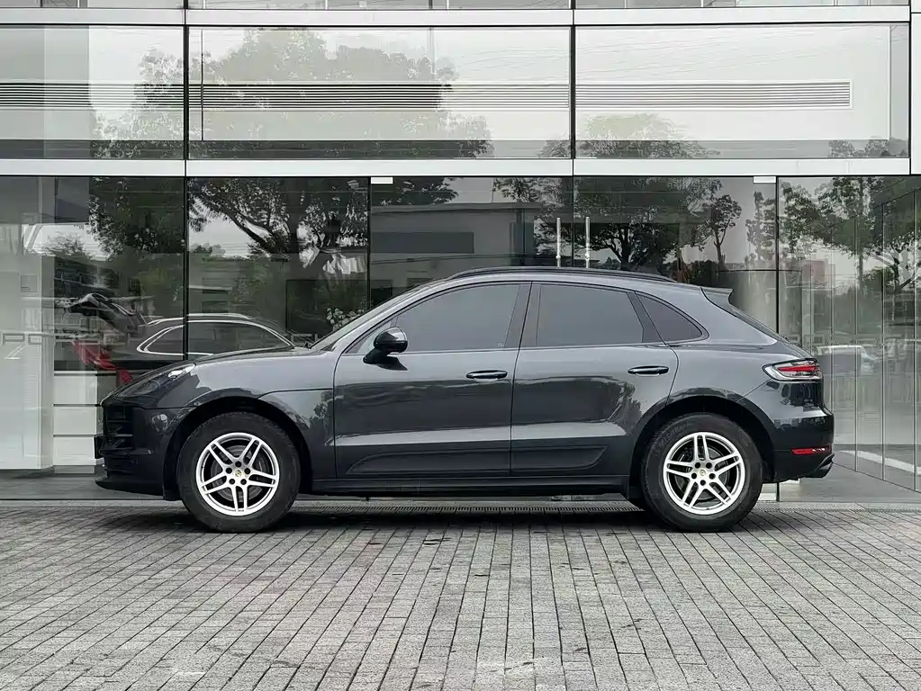 Porsche Macan 2021 — фото 2