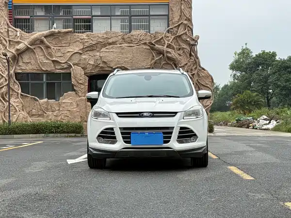 Ford Kuga 2016