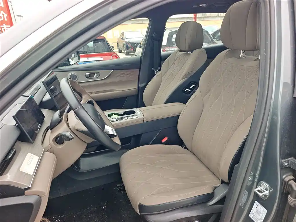 Chery Tiggo 8 PLUS 2025 — фото 15
