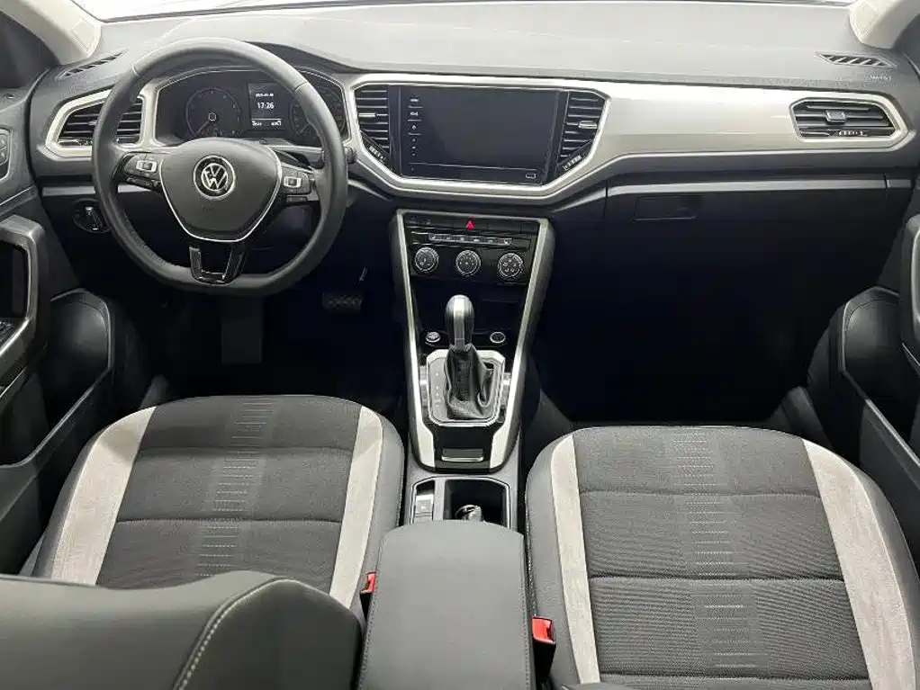 Volkswagen T-Roc 2023 — фото 15