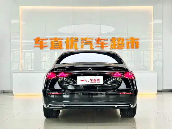 Mercedes-Benz E-Class 2024