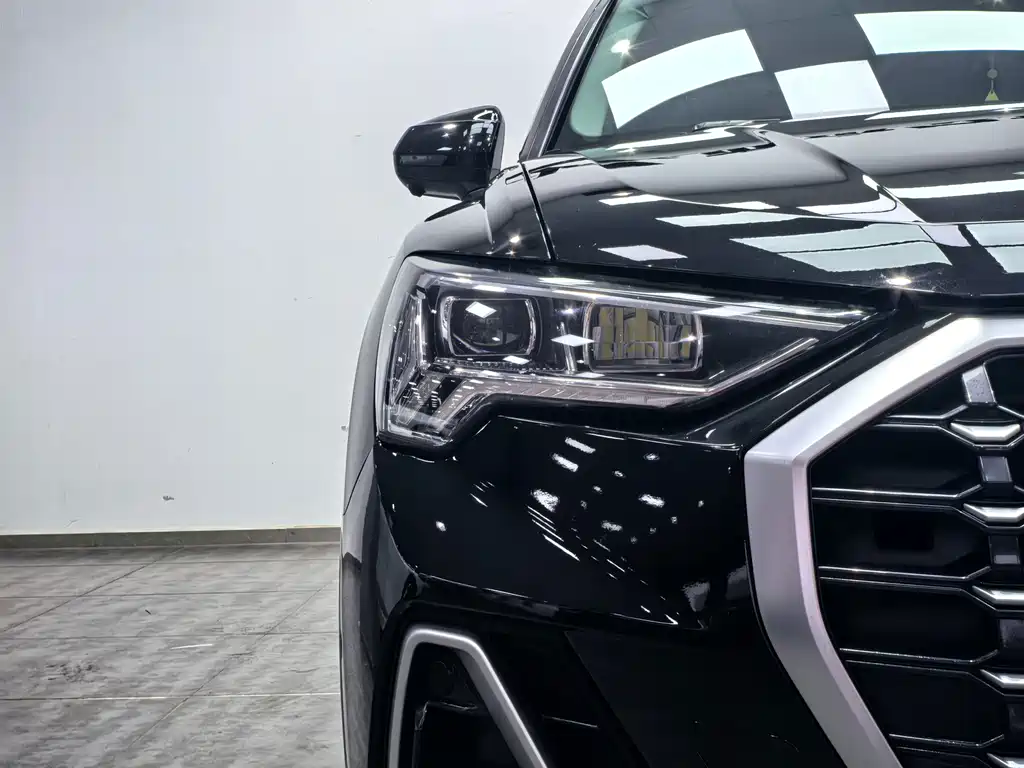 Audi Q3 2021 — фото 19