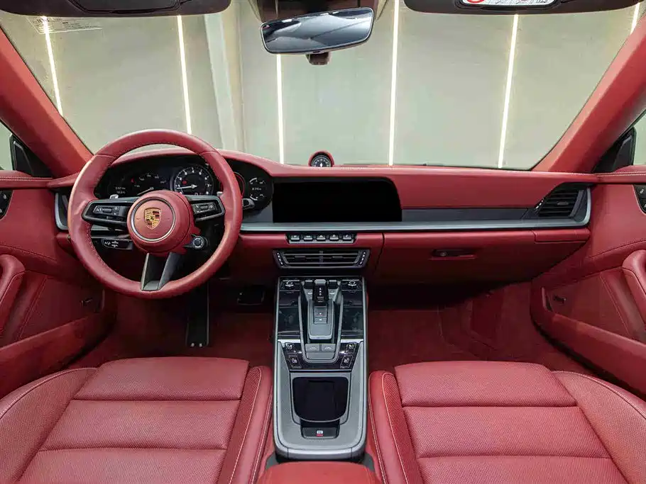 Porsche 911 2022 — фото 12