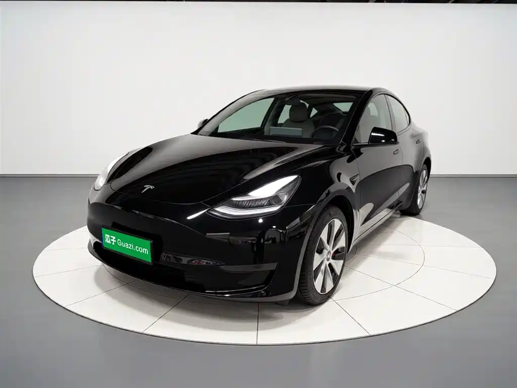 Tesla Model Y 2023 — фото 1
