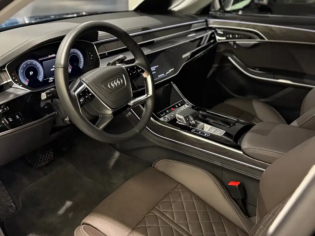 Audi A8 2025 — фото 9