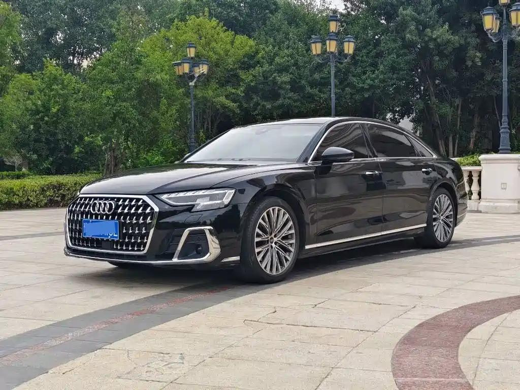 Audi A8 2025