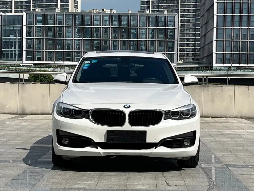 BMW 3 Series GT 2018 — фото 2