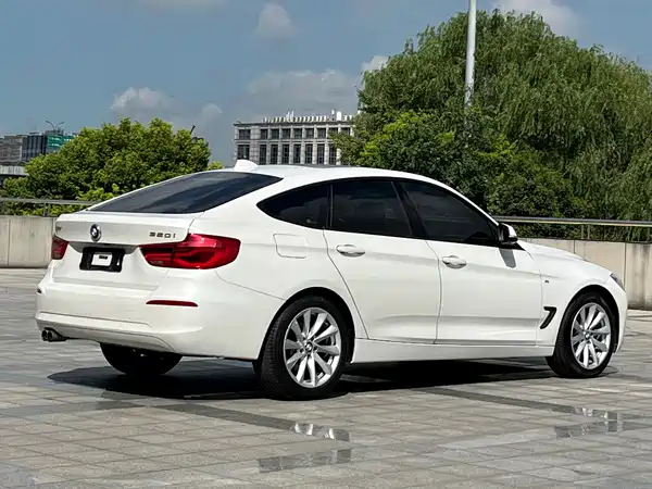 BMW 3 Series GT 2018