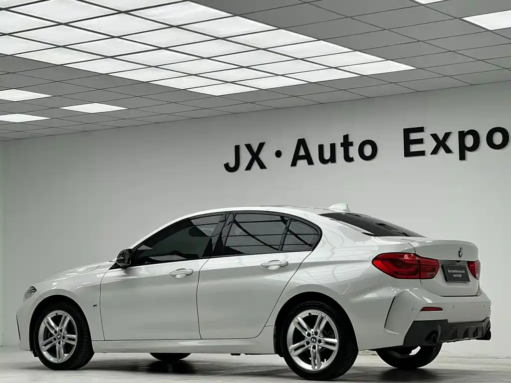 BMW 1 Series 2022