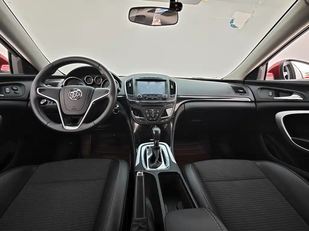 Buick Regal 2015 — фото 8