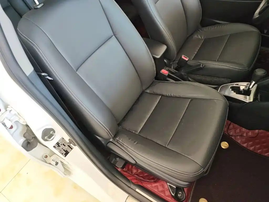 Toyota Yaris L 2017 — фото 25