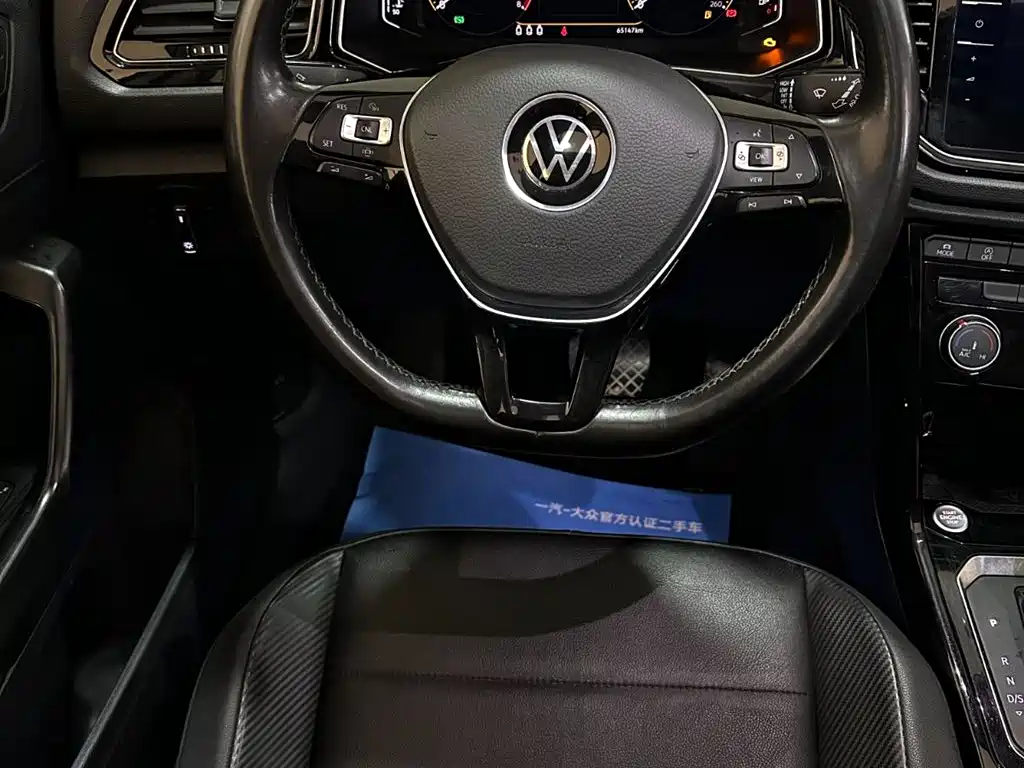 Volkswagen T-Roc 2021 — фото 19