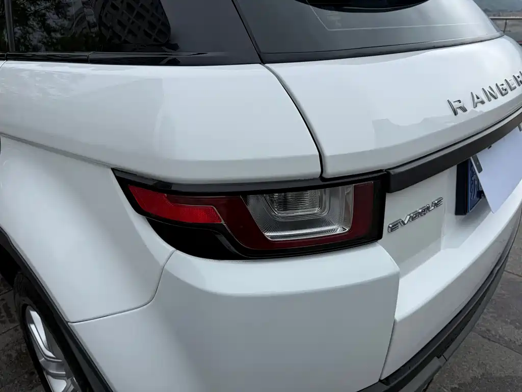 Land Rover Evoque 2017 — фото 38