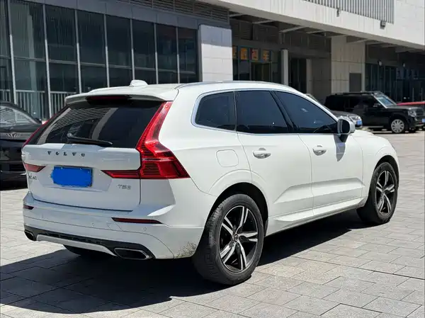 Volvo XC60 2019