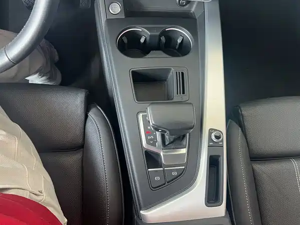 Audi A4L 2020