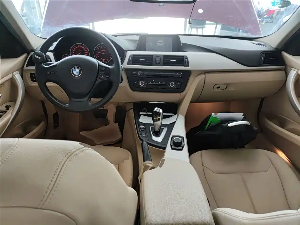BMW 3 Series 2015 — фото 10