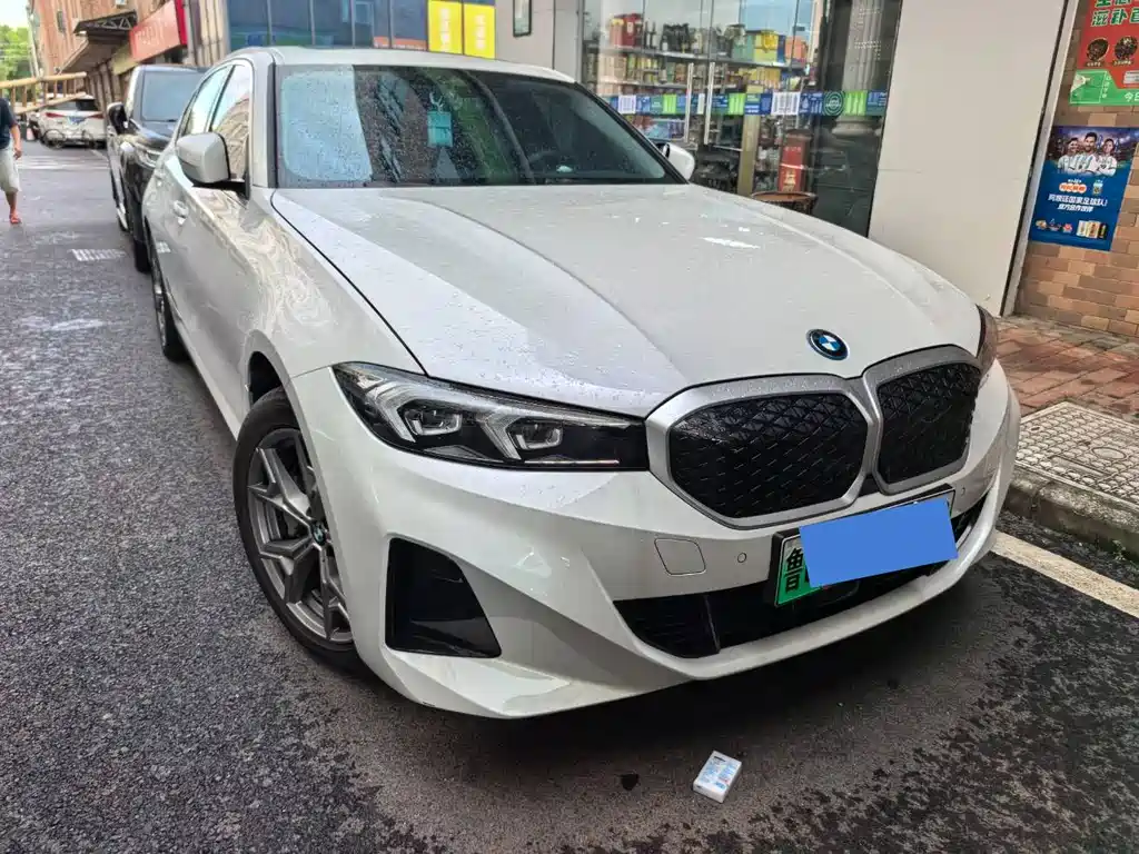 BMW i3 2025
