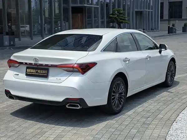 Toyota Avalon 2020