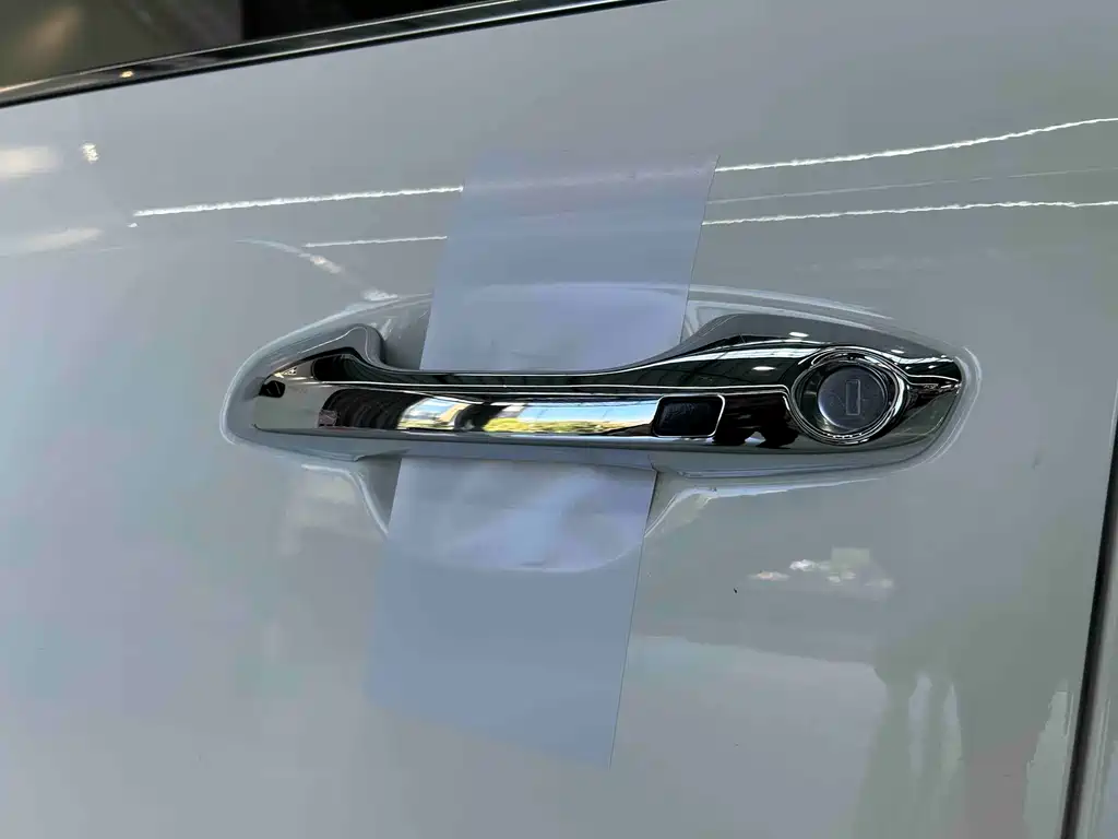 Kia KX Cross 2019 — фото 24