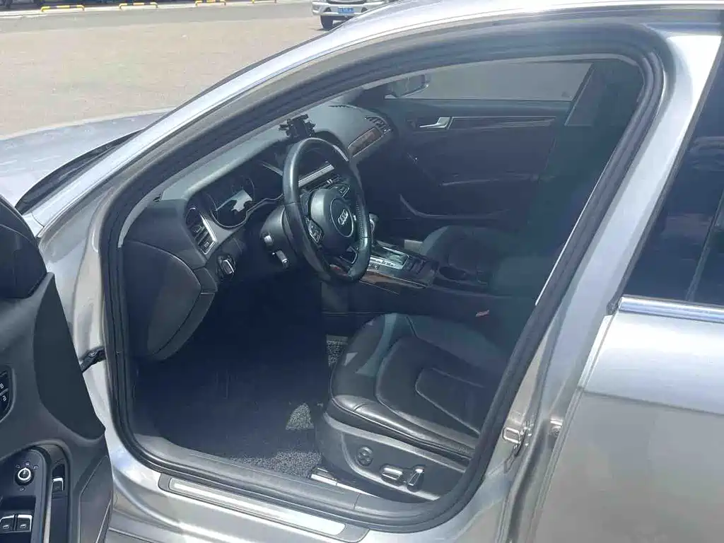 Audi A4L 2014