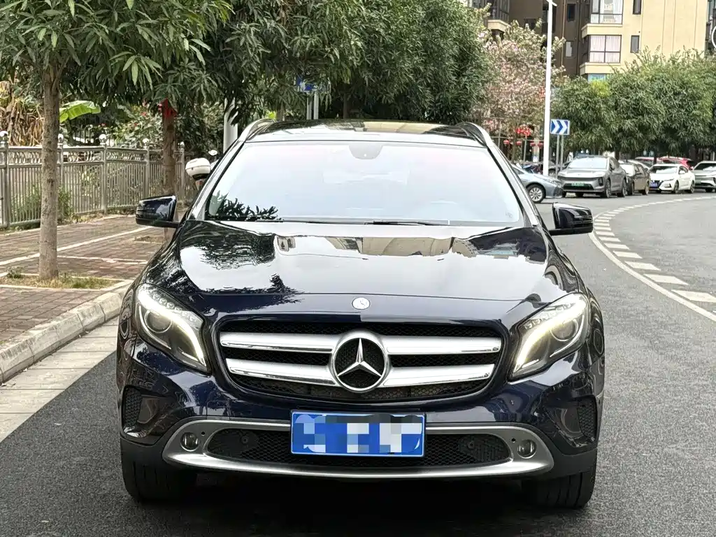 Mercedes-Benz GLA 2015