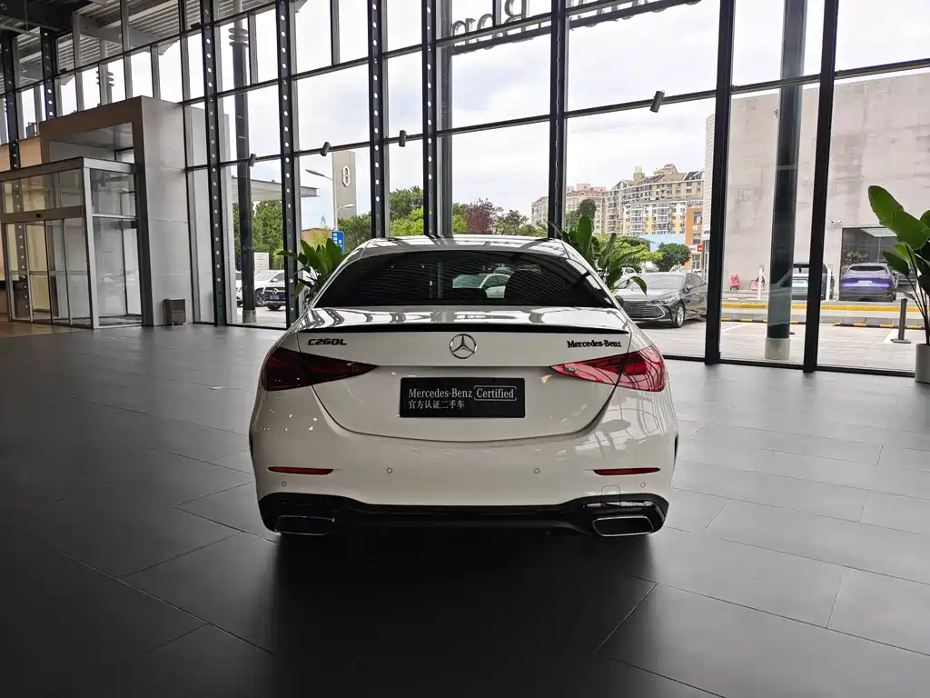 Mercedes-Benz C-Class 2023 — фото 4