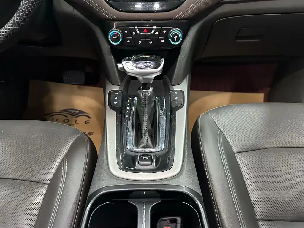 Chevrolet Malibu 2017 — фото 12