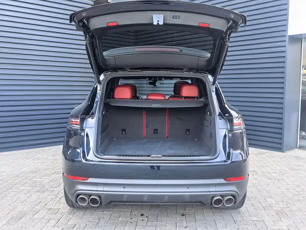 Porsche Cayenne 2019 — фото 11