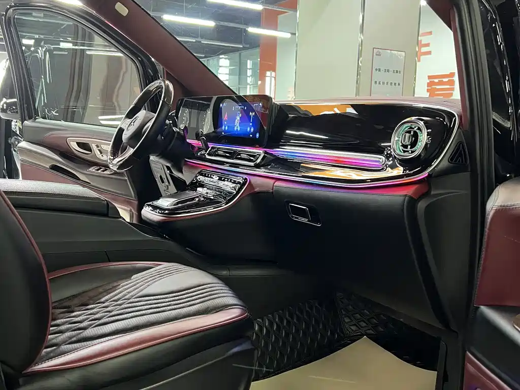 Mercedes-Benz Vito 2022 — фото 10
