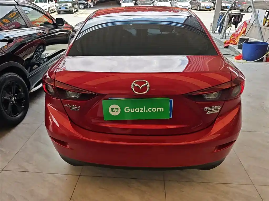 Mazda 3 Axela 2019 — фото 6