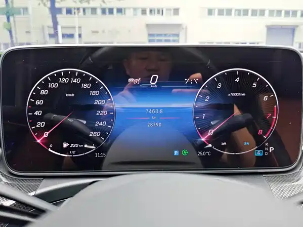 Mercedes-Benz C-Class 2024