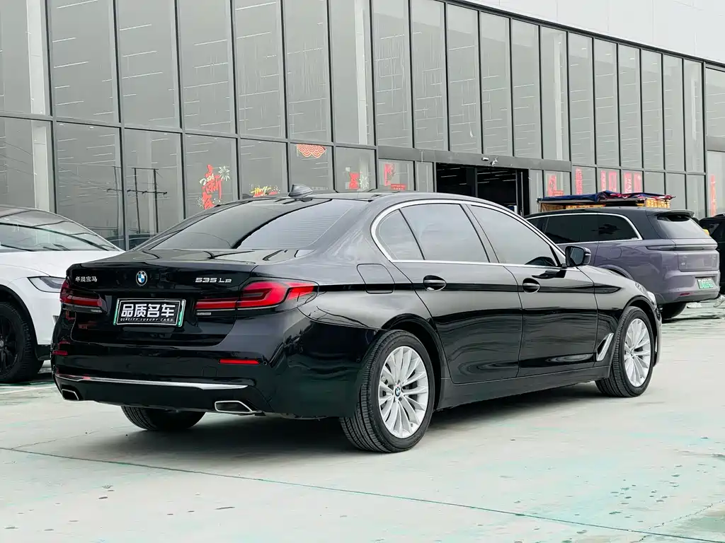 BMW 5 Series New Energy 2021 — фото 27